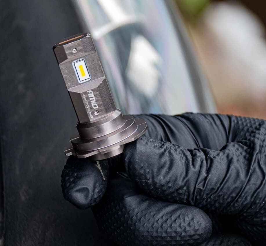LED autožárovky série H25, H7 H18 bílá Canbus, 12V, 30W, 2710 lm - 2 ks - náhled 2