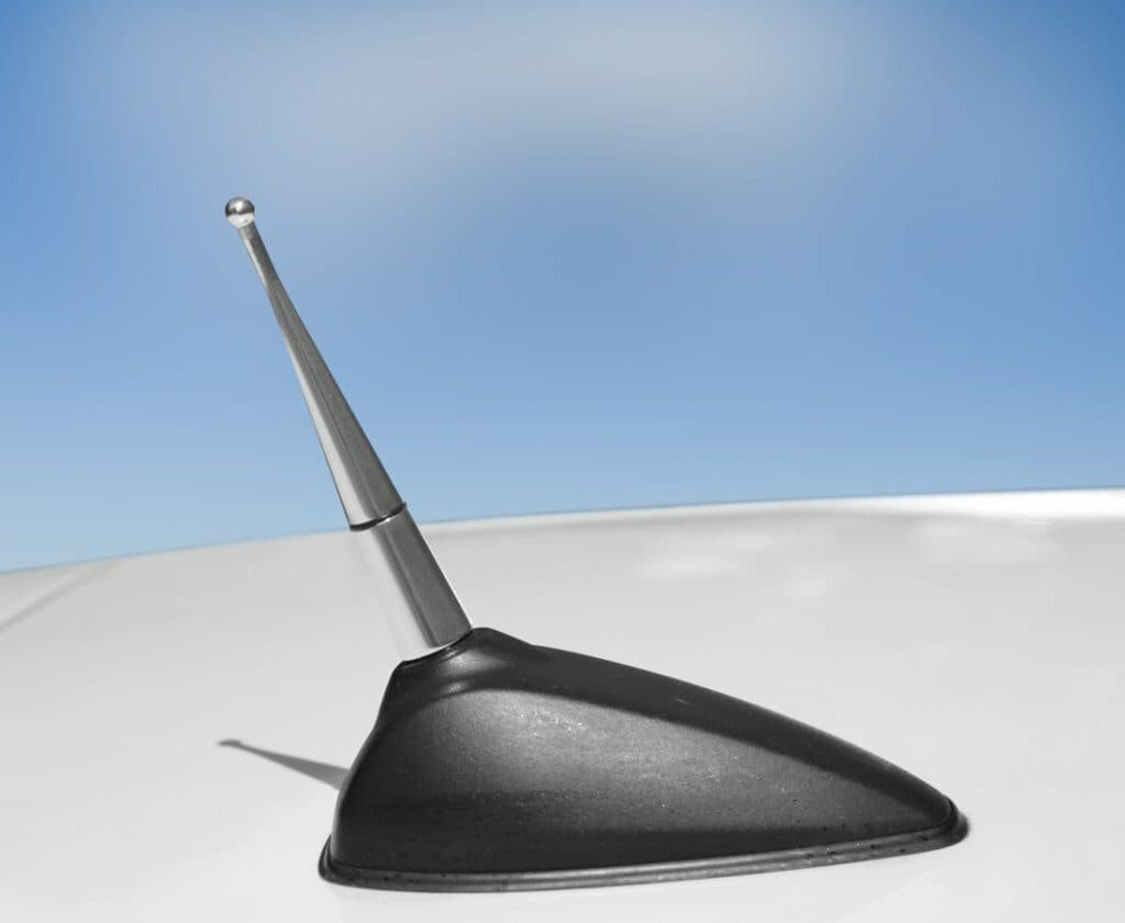 Hliníková střešní anténa, stříbrná - 9cm - náhled 3