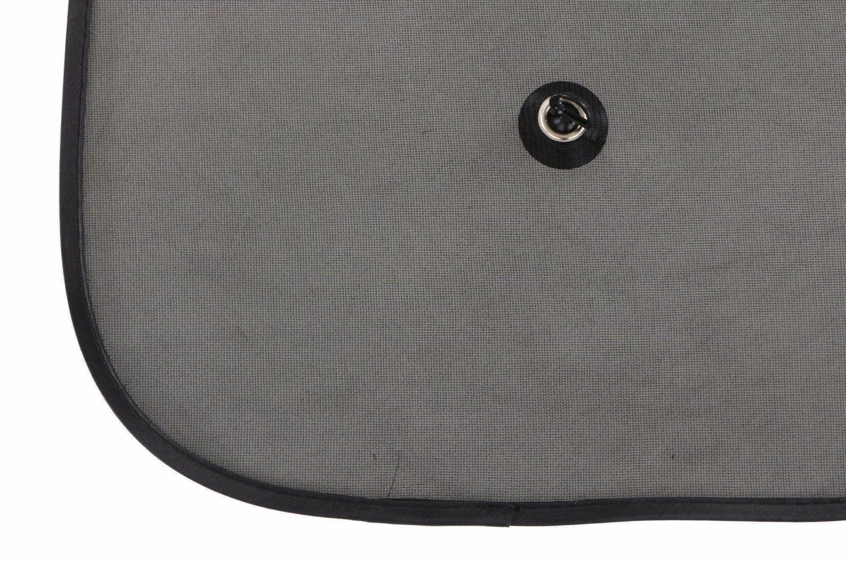 Sluneční clona s přísavkou na boční okno auta CAR SUNSHADE SET 7, 44 x 36 cm, 2ks SIXTOL - náhled 3
