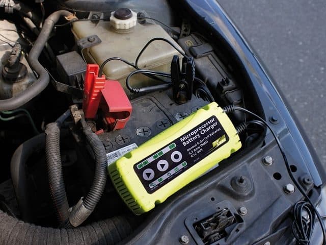 Automatická autonabíječka DFC 530 5,3A 6/12V Pro-user - náhled 2