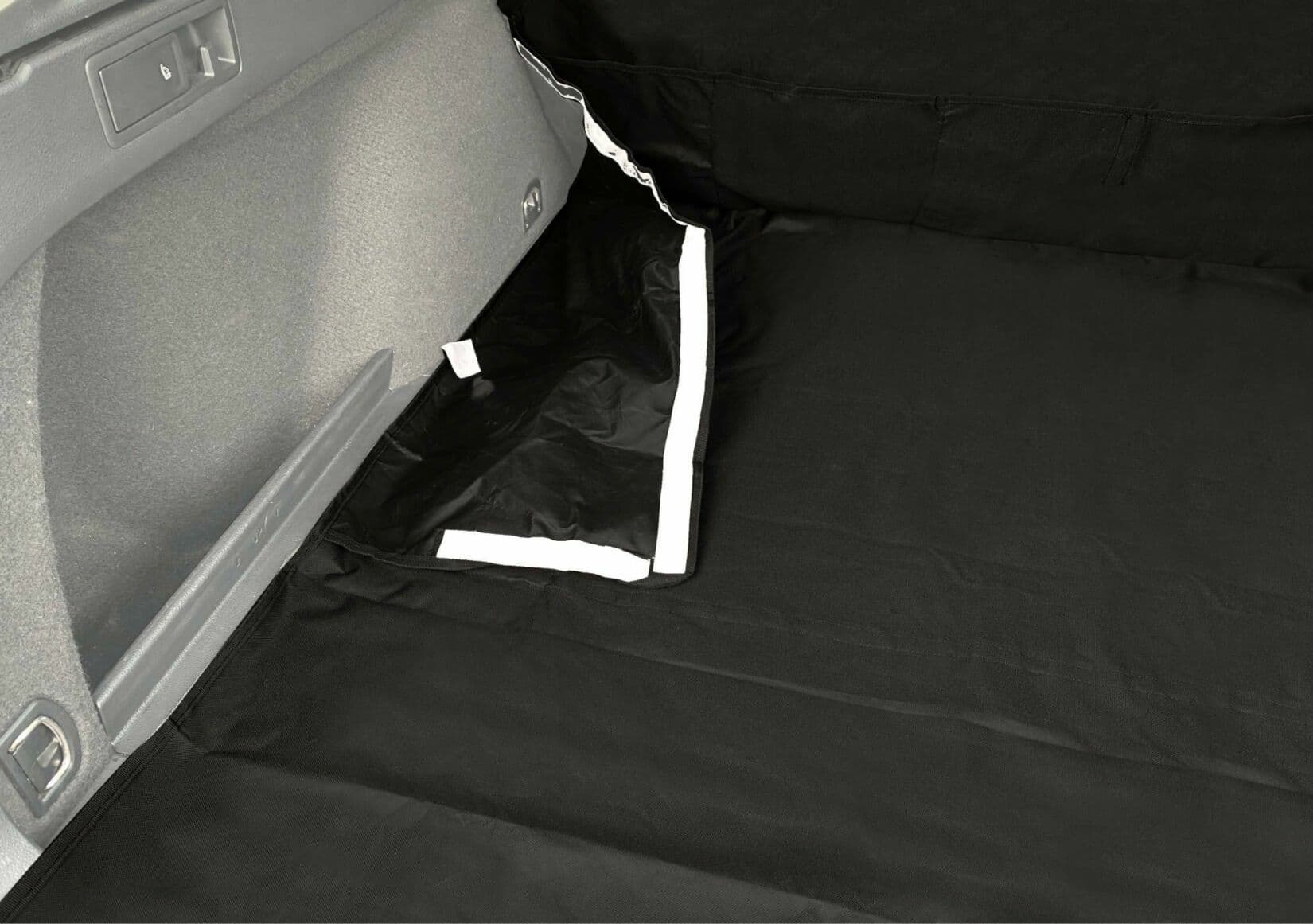 Ochranná deka do kufru auta CAR TRUNK COVER PRO SIXTOL - náhled 4
